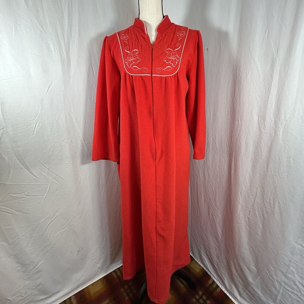 Vintage Castle Harbor Zip Housecoat Robe Red Floral Embroidery M/L USA Made READ